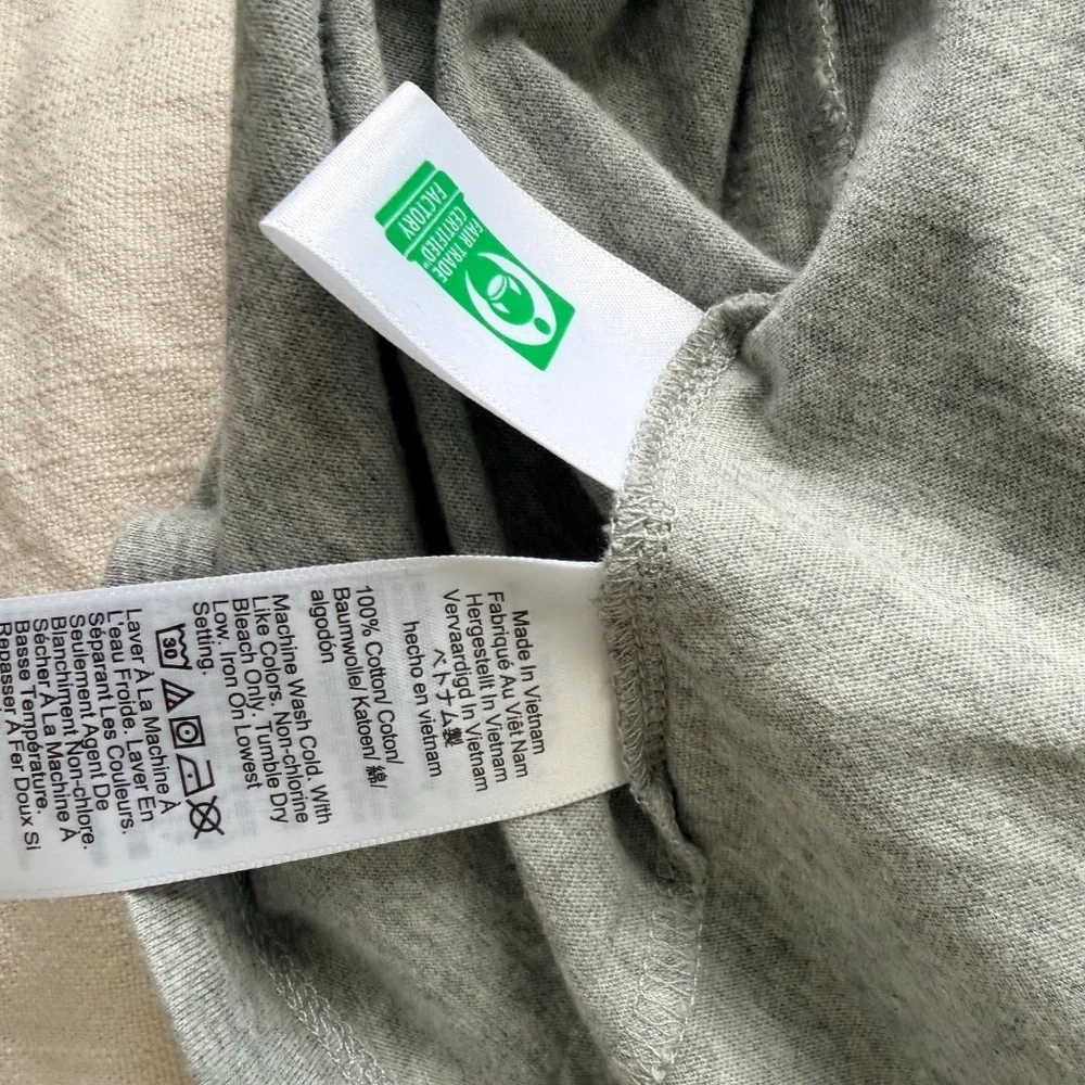 J. Crew Men's Slim Heather Gray T-Shirt Size Medium